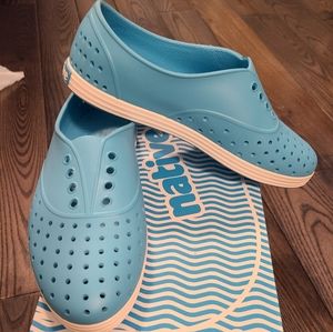 Native Shoes - Jericho Women's in Surfer Blue / size 6